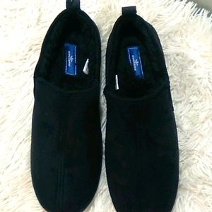 EUC Mens Dockers house Shoes with memory foam 8-9